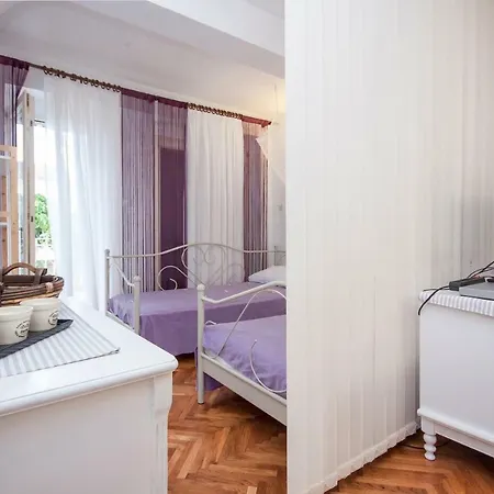 Lilly Apartment Vodice